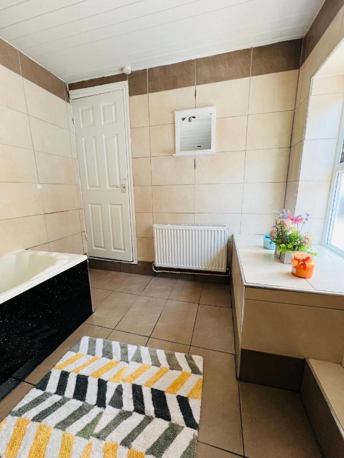 ليفربول Luxurious Modern House In Anfield! Close To Lfc, Efc, City Centre!!! المظهر الخارجي الصورة